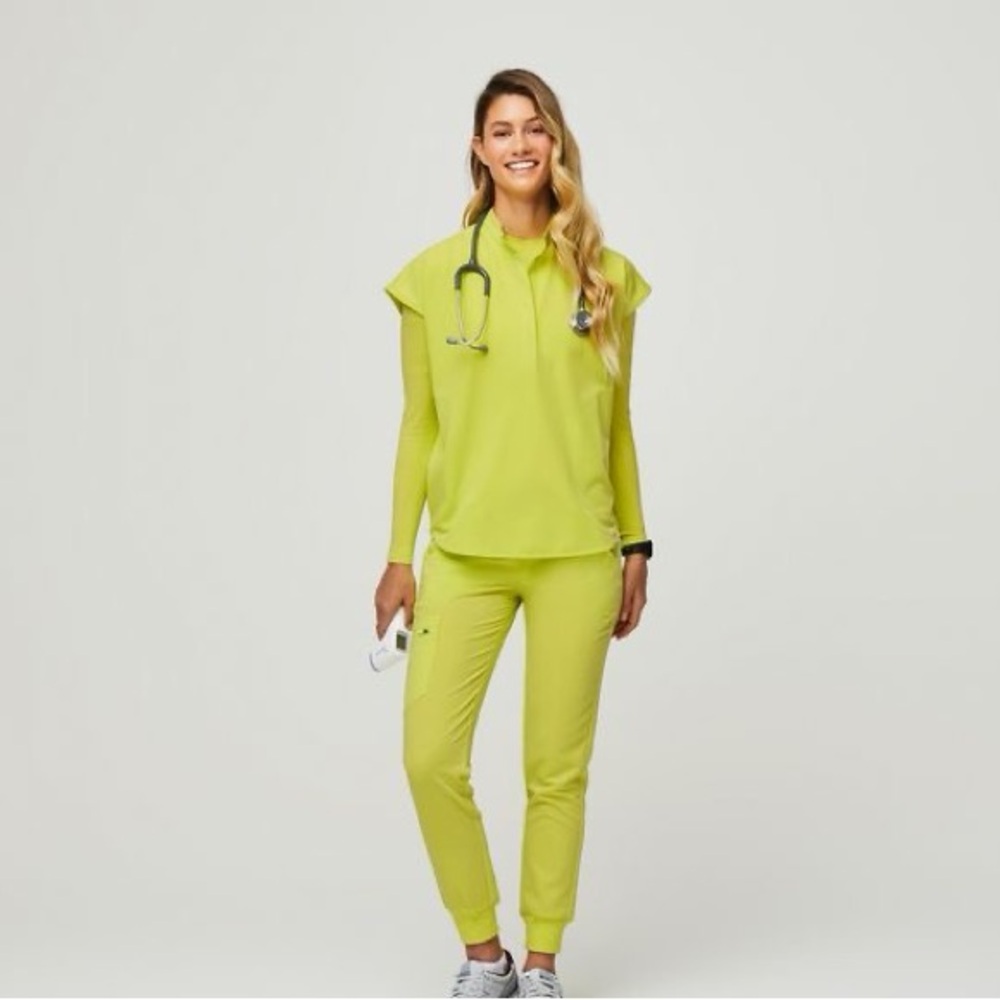 Figs Citrine Rafaela Scrub Top Small